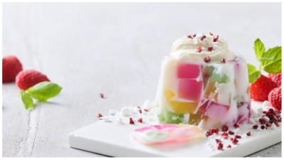 Oterra red striped gelatin desserts