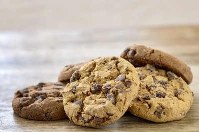 Parents have been told to ditch unhealthy snacks and fizzy drinks for malt loaf, low sugar yogurts and fruit juices and smoothies