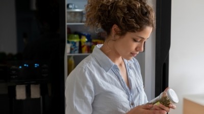 More detailed labelling could help better inform consumers about what is safe to eat. Credit: Getty / andresr