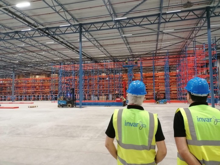 Invar's Dan Migliozzi discusses the merits of an all-in or phased approach to automating the warehouse